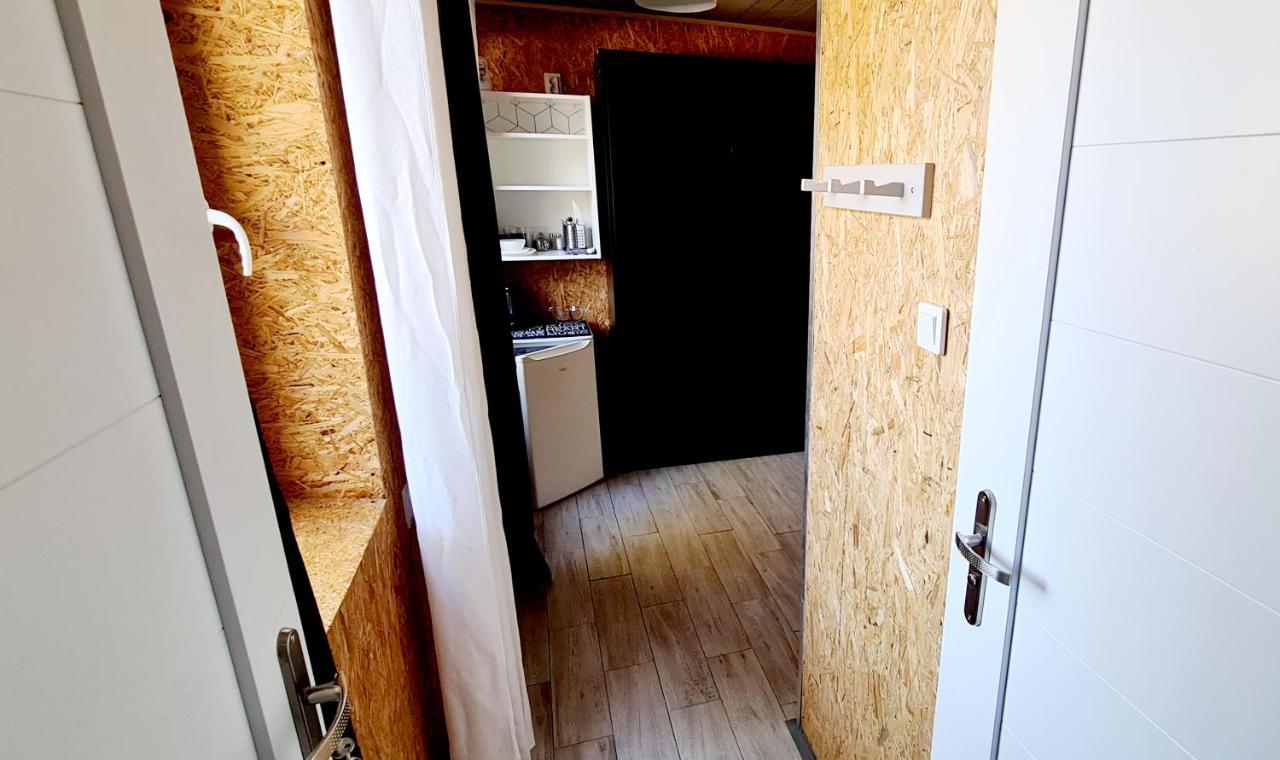 Sub Hel. Budzetowe Pokoje W Domu Z Basenem. Wokol Domu Tylko Natura. Balkon Zbyteczny. Bagian luar foto