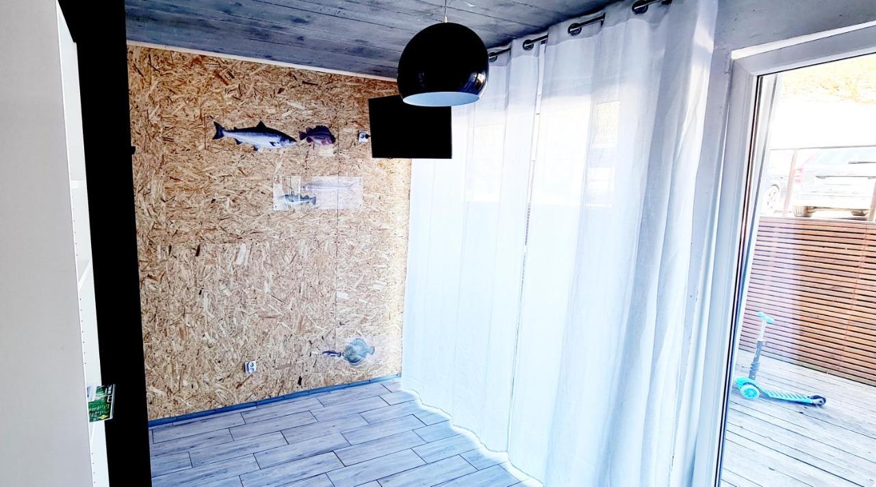 Sub Hel. Budzetowe Pokoje W Domu Z Basenem. Wokol Domu Tylko Natura. Balkon Zbyteczny. Bagian luar foto